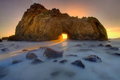 HoleInTheWall_720
